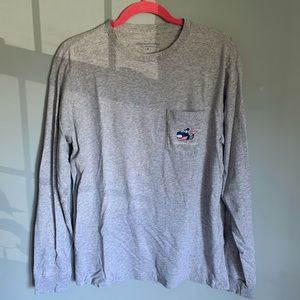 Gray vineyard vines long sleeved winter t shirt